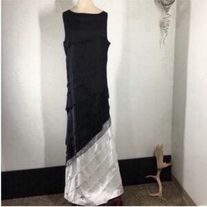 MISSLOOK Black and White Layered Maxi Dress